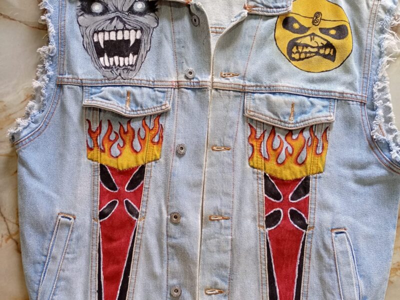 jaqueta-jeans-pintada-a-mao-iron-maiden